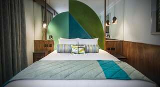 Отель Arthaus Hotel Дублин Улучшенный номер с кроватью размера «king-size»-1